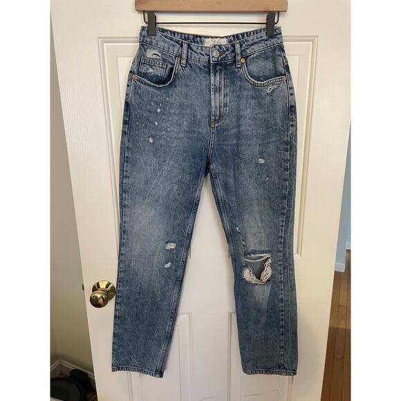 We The Free Womens Jeans Size 26 Distressed All Cotton High Rise Straight Leg - Picture 1 of 11